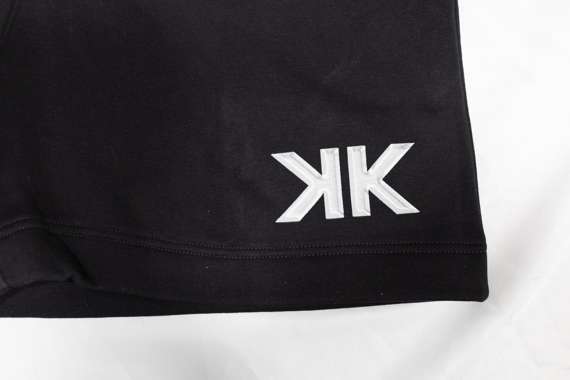 KK GLASS CAPSULE SHORTS